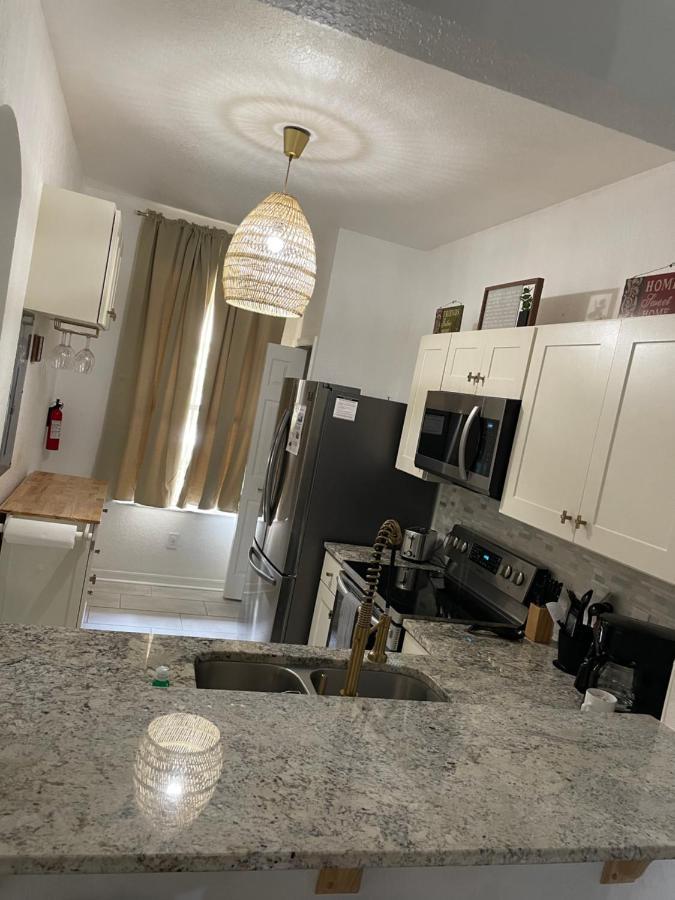 Serene Family Friendly Townhouse In The Wonderful Regal Palms ダベンポート エクステリア 写真