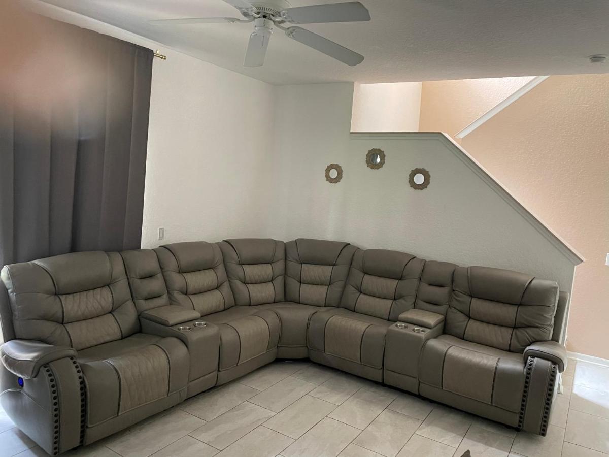 Serene Family Friendly Townhouse In The Wonderful Regal Palms ダベンポート エクステリア 写真