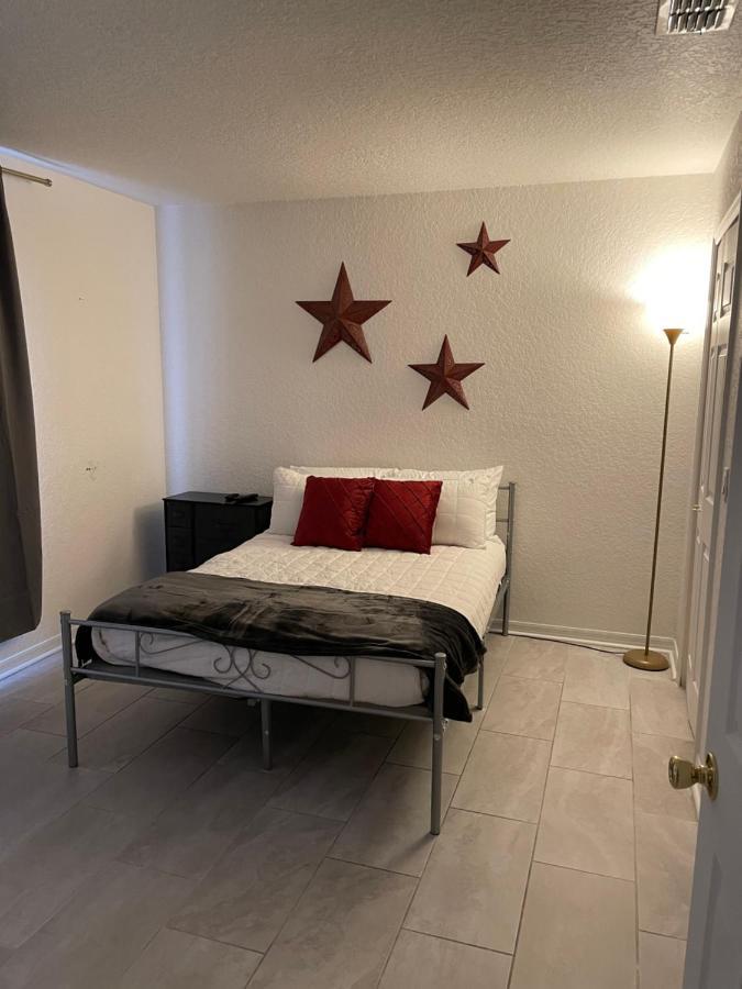 Serene Family Friendly Townhouse In The Wonderful Regal Palms ダベンポート エクステリア 写真